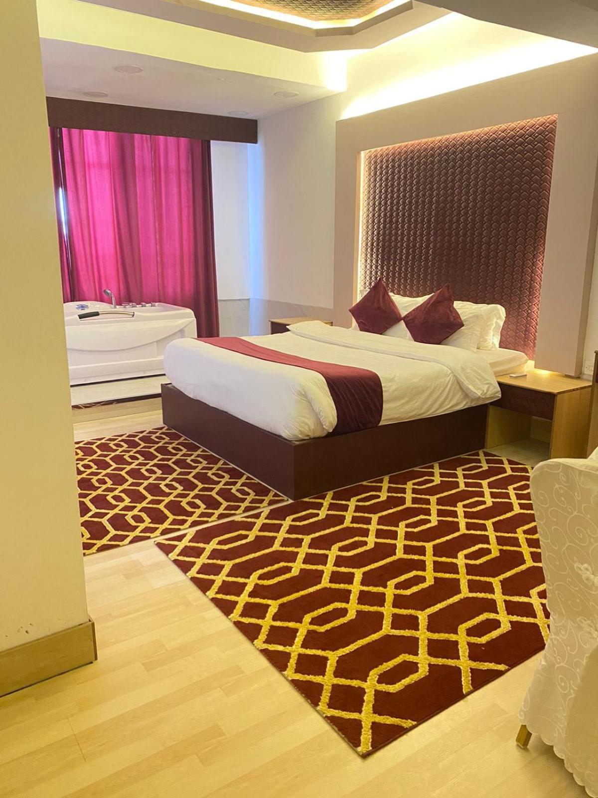 Al Hussam Hotel Apartments Rusayl Екстер'єр фото